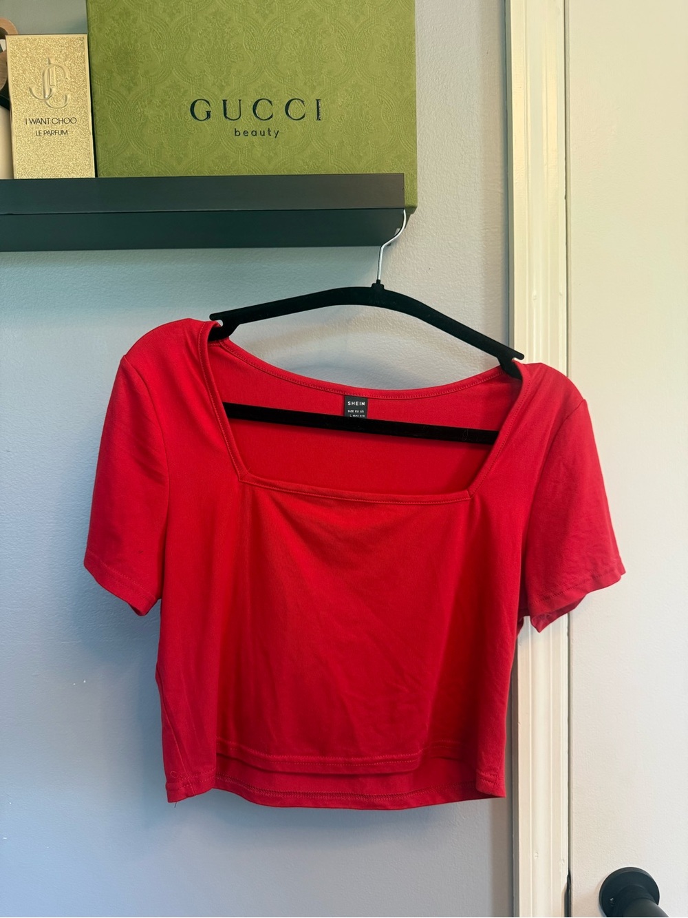 SHEIN Red Square Neck Cropped Short Sleeve Top